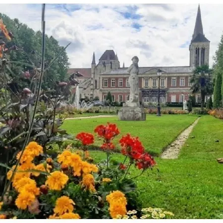Apartment Centre Historique Vue Cathedrale Lisieux