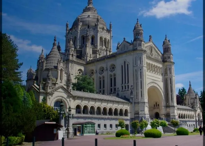 Apartment Centre Historique Vue Cathedrale Lisieux